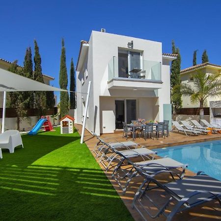 פרוטאראס Tsokkos Family Villa - Pool Garden 2' Walk To Beach מראה חיצוני תמונה