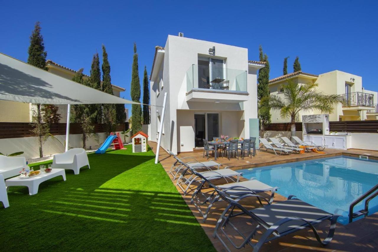 פרוטאראס Tsokkos Family Villa - Pool Garden 2' Walk To Beach מראה חיצוני תמונה