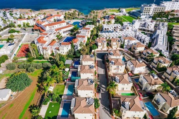 פרוטאראס Tsokkos Family Villa - Pool Garden 2' Walk To Beach מראה חיצוני תמונה